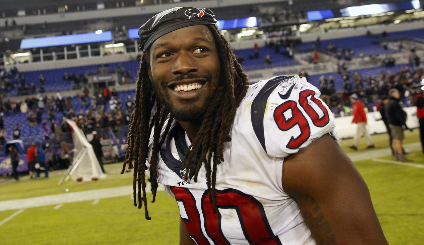 Jadeveon Clowney Returns to Houston Texans as Star Pass Rusher
