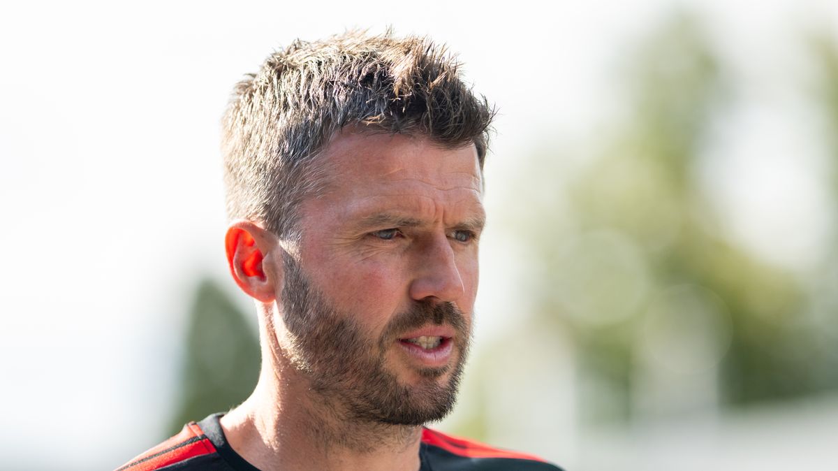 Michael Carrick Issues Manchester United Transfer Statement as Ibrahim Mbaye Decision Made