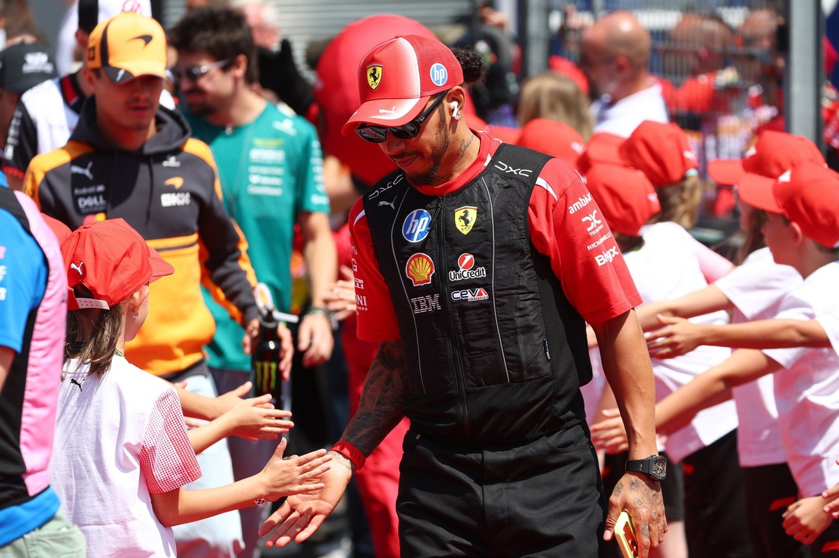 Lewis Hamilton Penalties Spark F1 Fan Debate After Hungarian GP