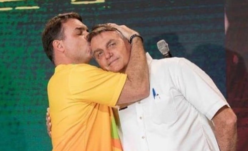 Filho de Bolsonaro critica veto judicial na visita do Dia dos Pais