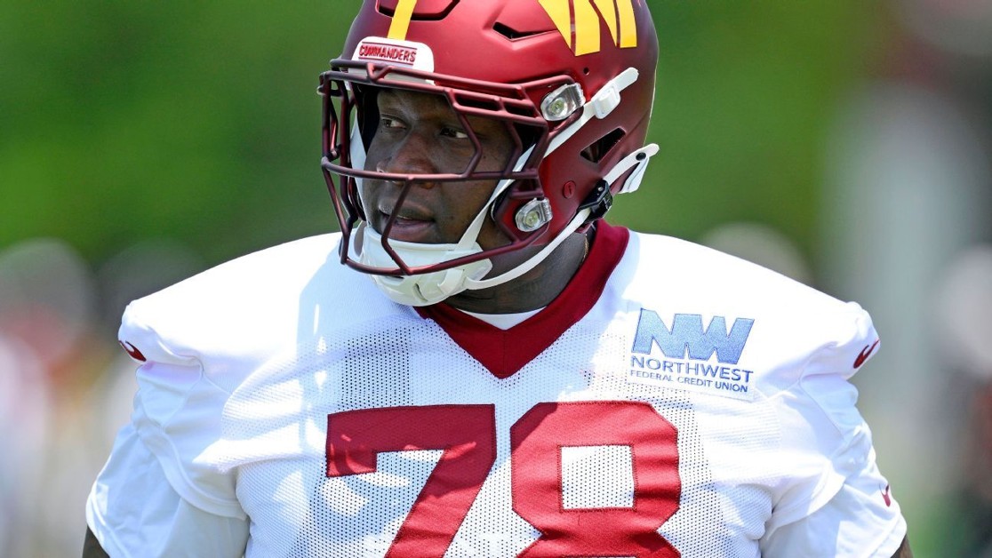 Tunsil suspenso por lesão grave em Commanders
