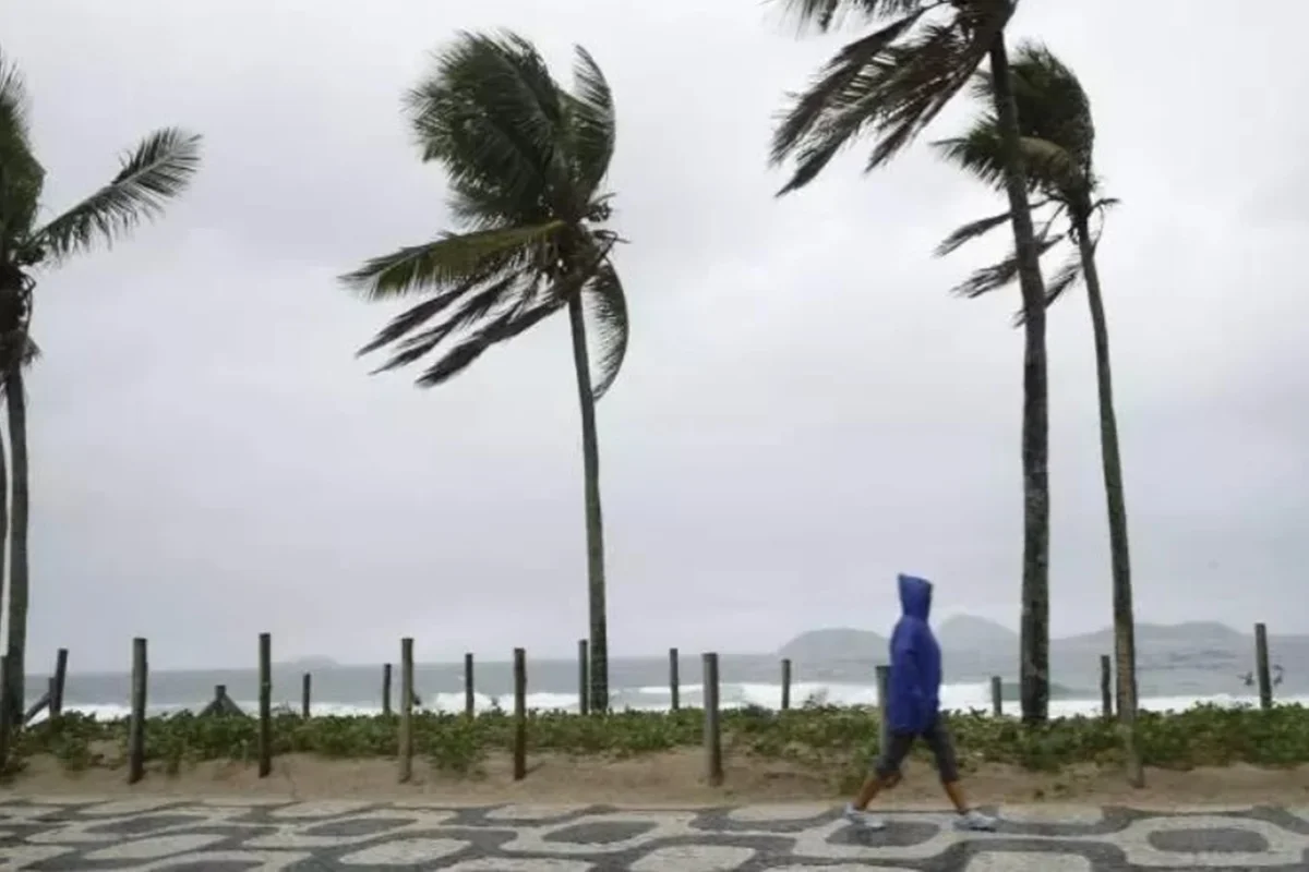 Ciclone Extratropical Espalha Novo Vento Frio no Sudeste