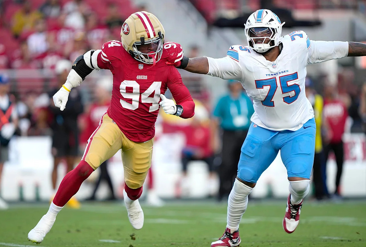 49ers Guard Mike Evans Returns to Practice Amidst Intense Competition