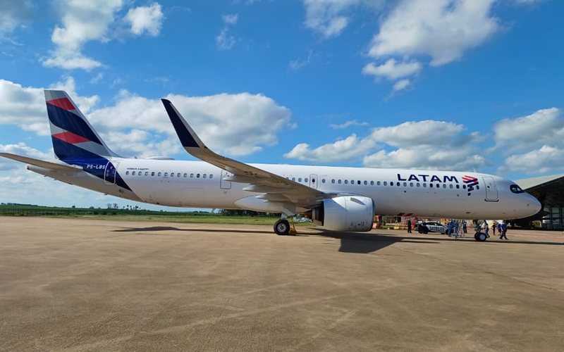 Latam fecha financiamento de US$ 505 milhões para 11 novos aviões, com foco em sustentabilidade