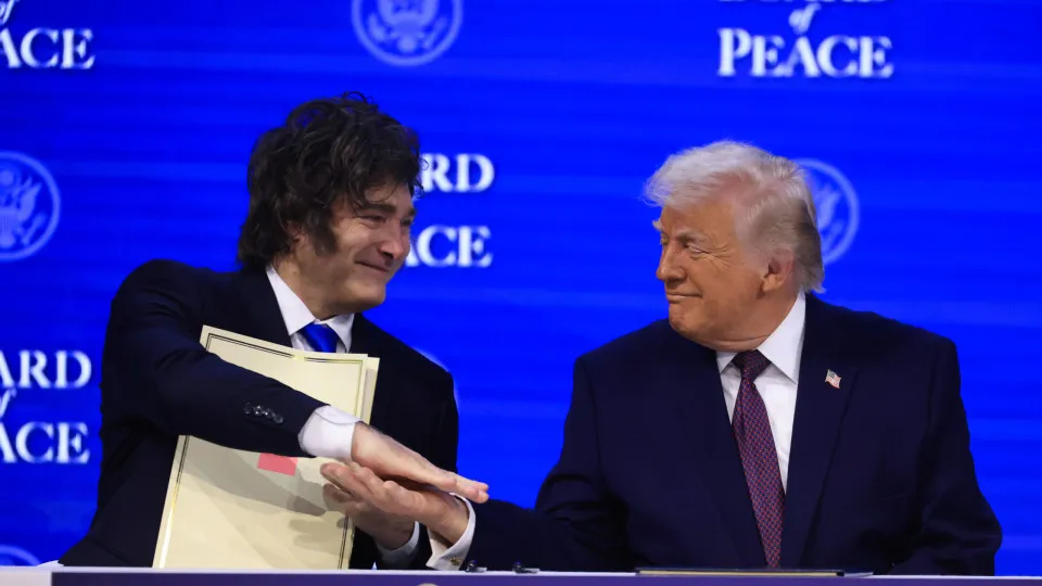 Governo Lula teme novas interferências com apoio de Trump a Flávio Bolsonaro