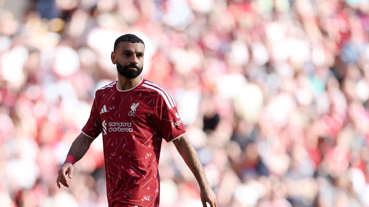 Liverpool Star Reveals Mo Salah Regular Contact Post-Exit