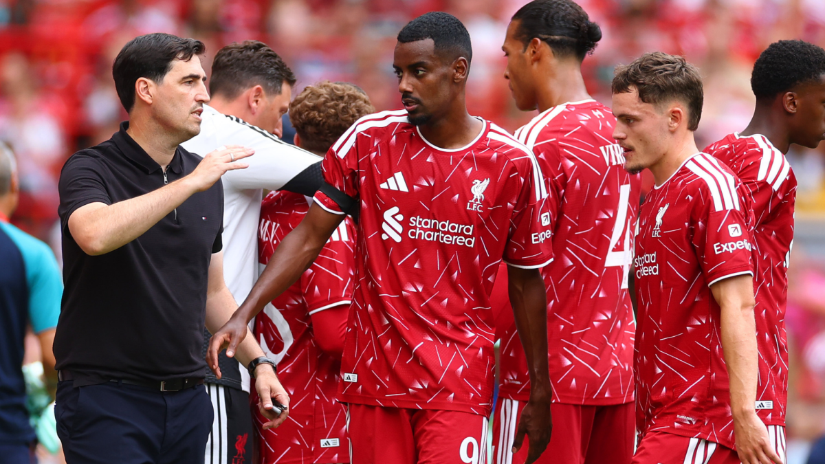 Andoni Iraola Faces Huge Liverpool Challenge as Mohamed Salah Era Ends