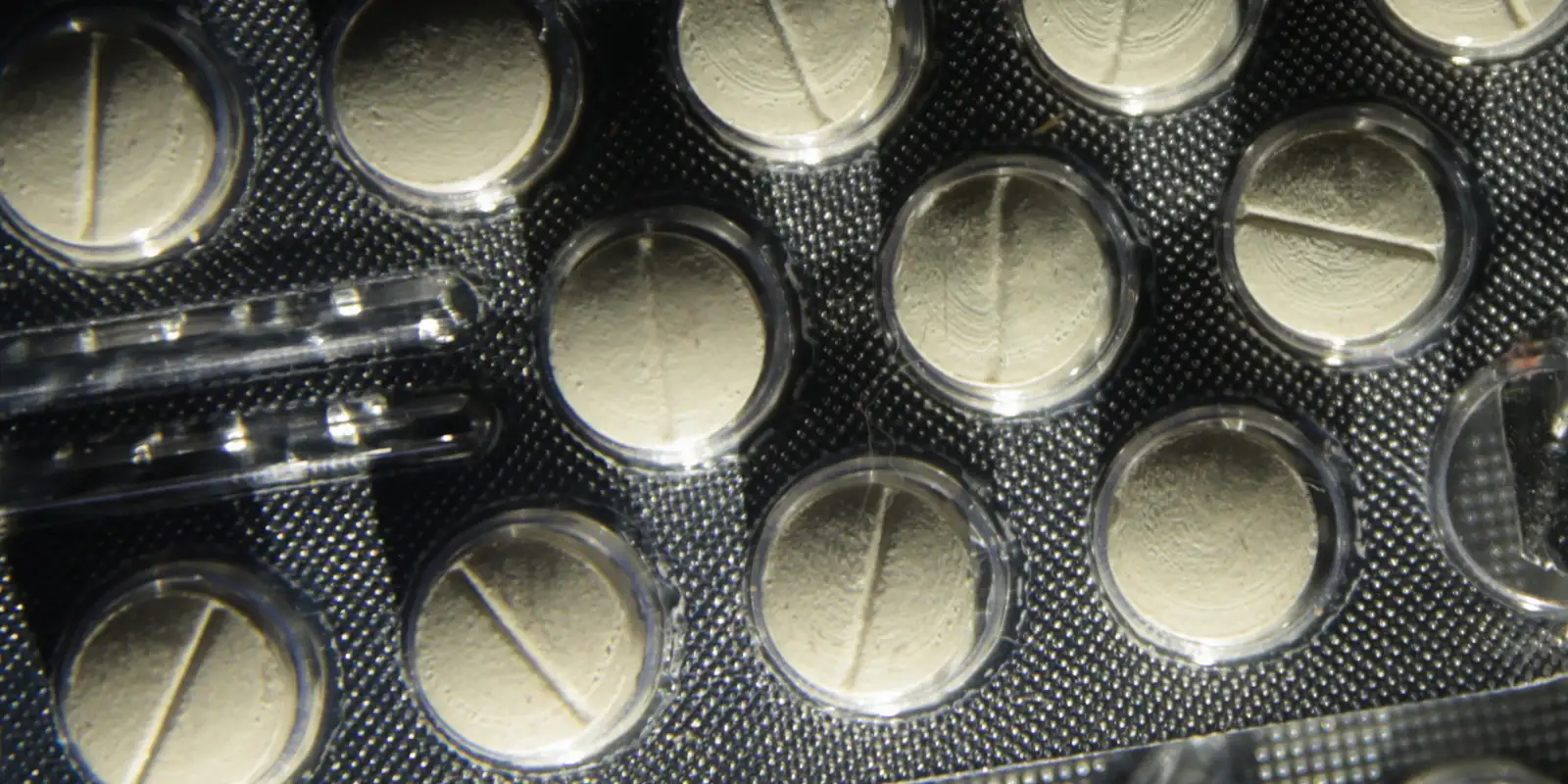 Anvisa aprova novo medicamento Aquipta para prevenção e tratamento de enxaqueca em adultos