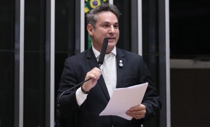 Empate técnico entre Zucco e Brizola pelo governo do RS