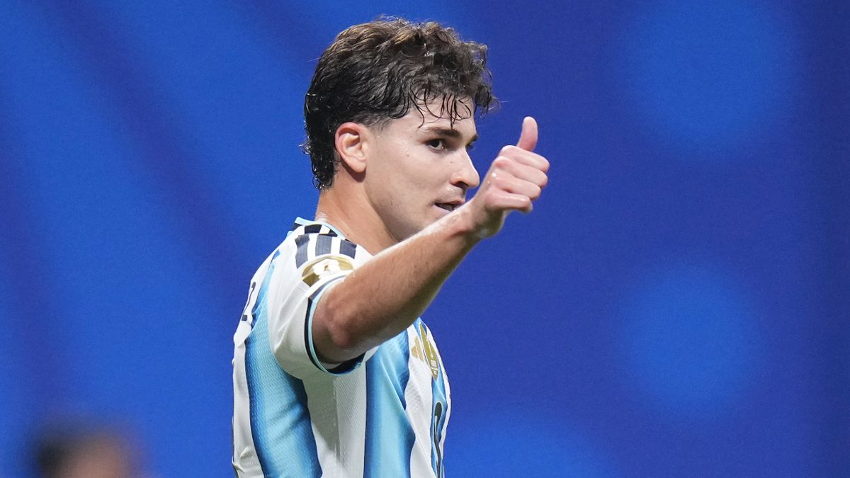 Arsenal Given Green Lights to Sign Julian Alvarez in Big Transfer