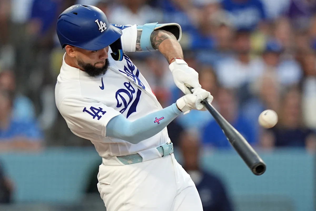 Lauer Dominates Mariners as Dodgers Secure 4-2 Victory