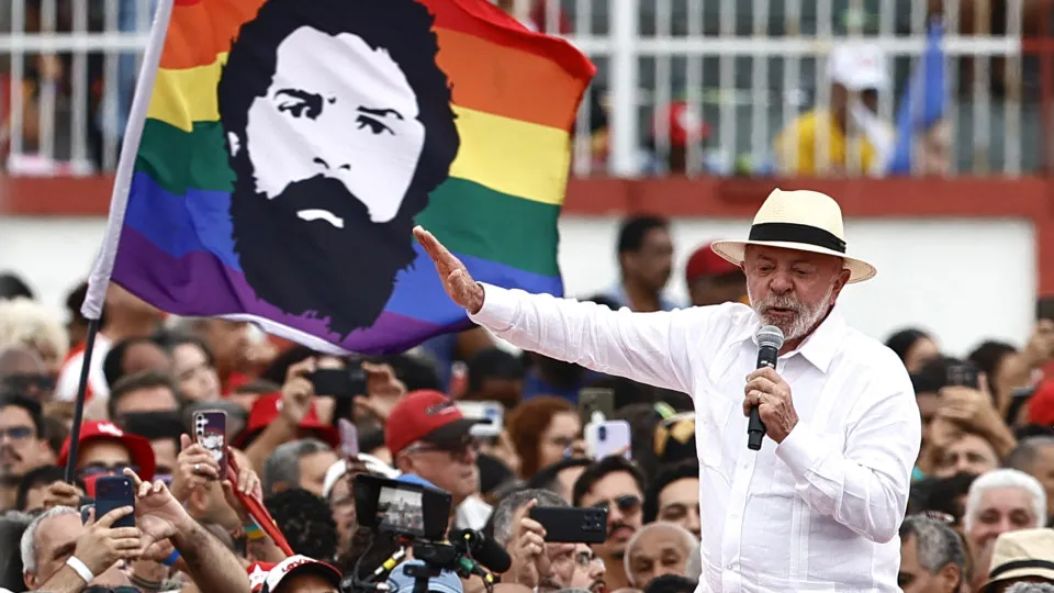 Lula defende investigação de Lulinha e garante não interferir na Polícia Federal