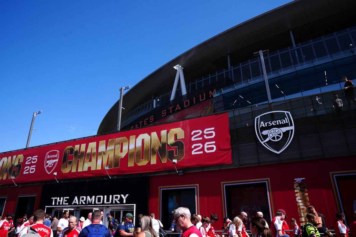 Arsenal Prepare for Premier League Title Defense in Emirates Cup Clash with Borussia Dortmund