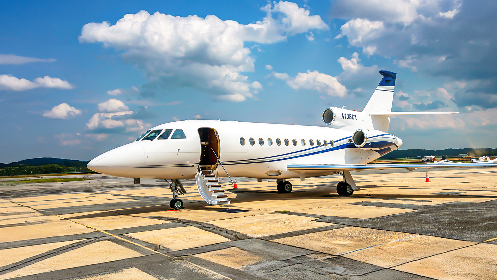 Dassault encerra produção do Falcon 900LX após 40 anos de jatos executivos