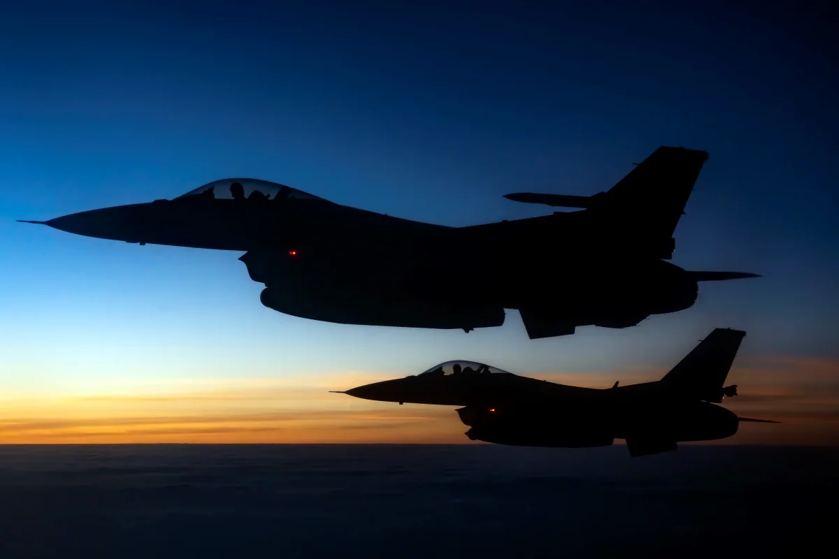 Aeronaves são interceptadas por caças F-16 perto de clube de golfe de Trump nos EUA