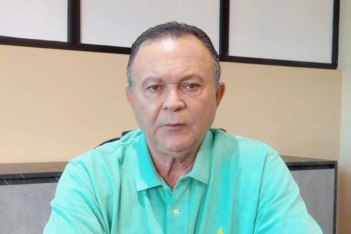 Governador do Maranhão, Carlos Brandão, acusa Flávio Dino de perseguição política em investigação do STF