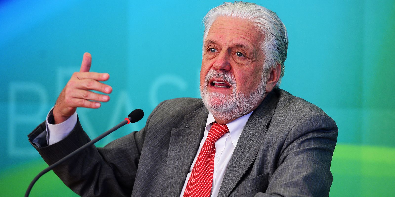 PF intimará Jaques Wagner a depor sobre investigações do Banco Master