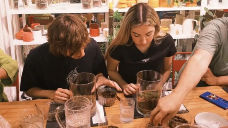 Experiência Criativa: Cafeterias de Buenos Aires Atraem Público com Oficinas e Degustações