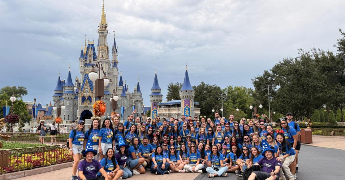 RD Saúde leva 80 colaboradores à Disney para curso exclusivo de encantamento do cliente