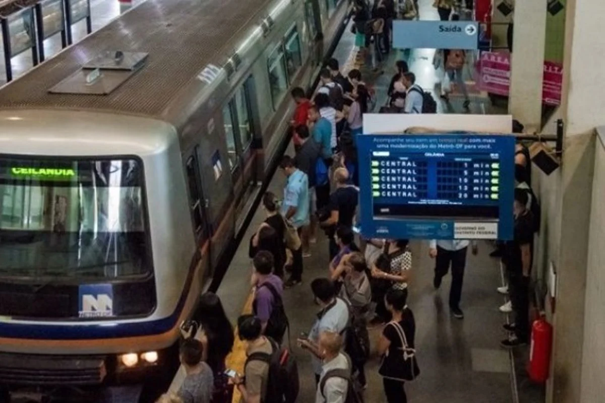 Deputado denuncia canibalização do Metrô após descarrilamento