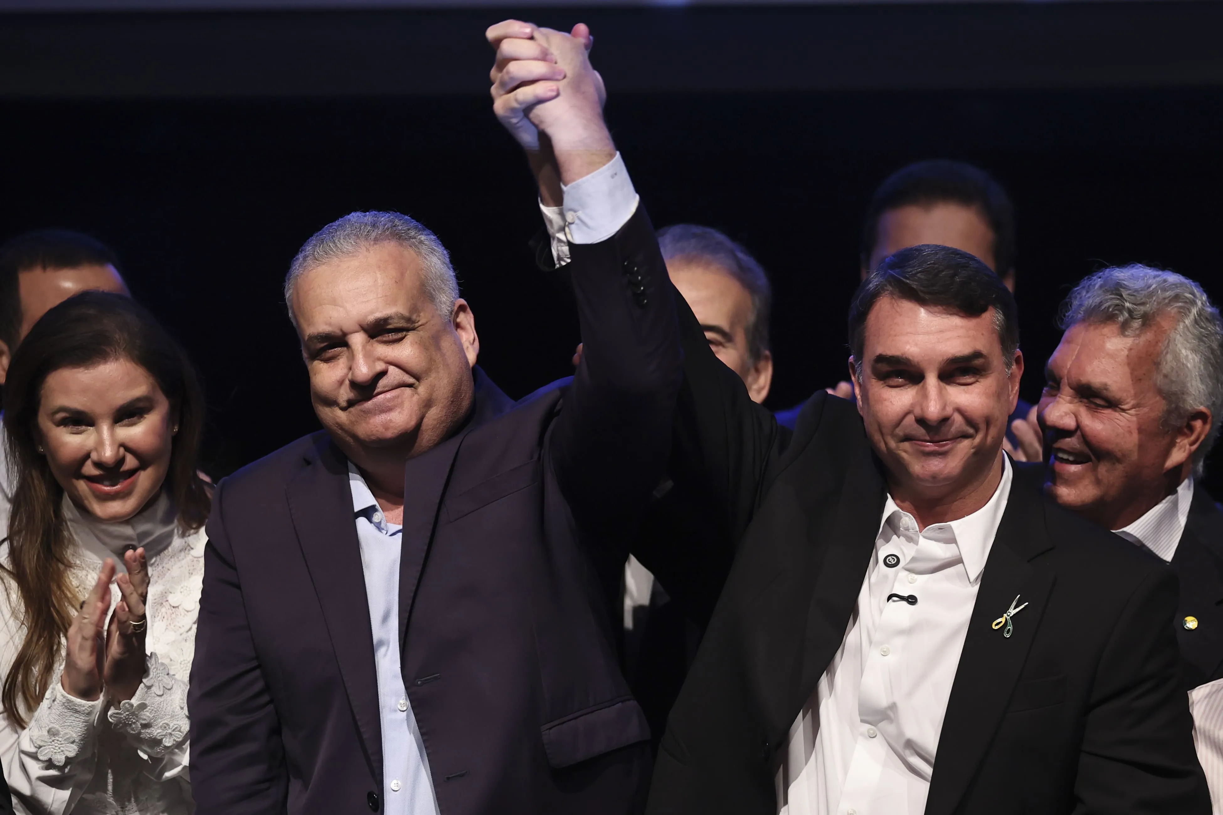 Alfredo Gaspar salta para vice na chapa de Flávio Bolsonaro