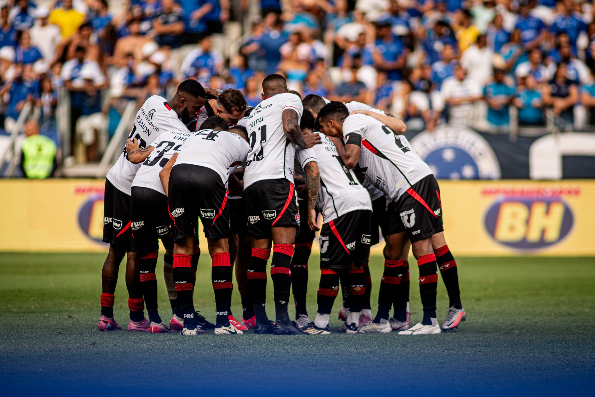 Vitória encara Cruzeiro para quebrar jejum de 16 anos na Série A e mudar história