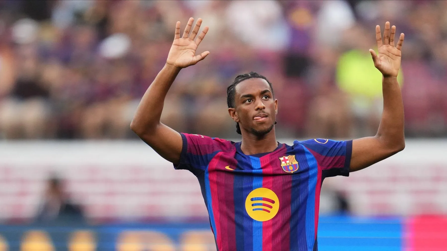 Barcelona impõe condição financeira para negociar lateral Balde na reta final da janela