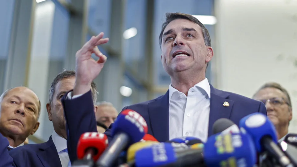 STF: Flávio Dino libera provas da Polícia Civil de SP para PF investigar produtora do 'Dark Horse'