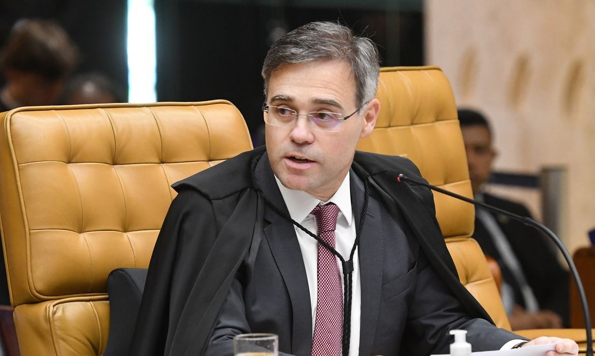 Mendonça manda PT e aliados entregarem documentos sobre rede digital pró-Lula ao TSE