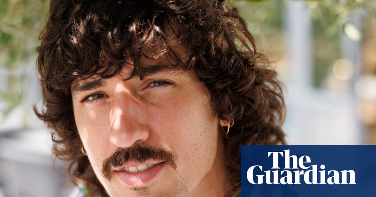Héctor Bellerín Reflects on Arsenal Move: 'It's Scary to Leave' After Their Title Victory