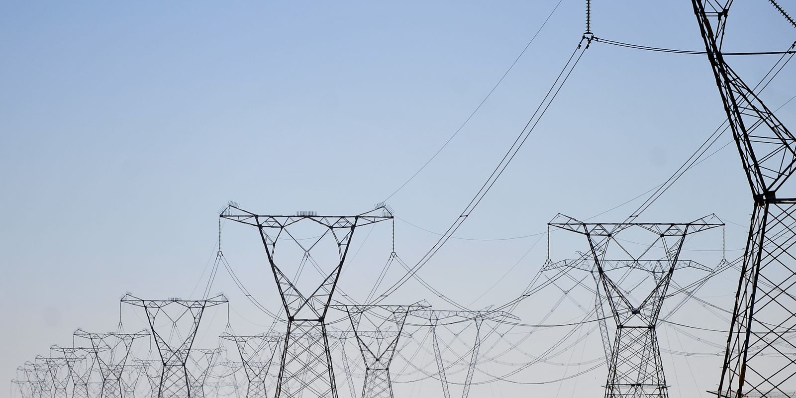 ONS restringe geração excedente de energia pela 2ª vez no ano para segurança do sistema