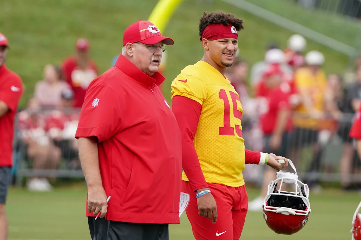 Chiefs HC Andy Reid Reveals Mahomes Practice Status as ACL Injury Recovery Continues