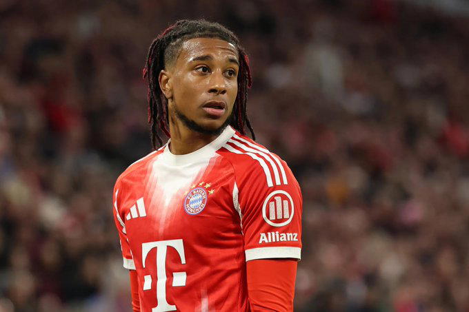 Bayern CEO: Diaz and Olise Stay Next Season
