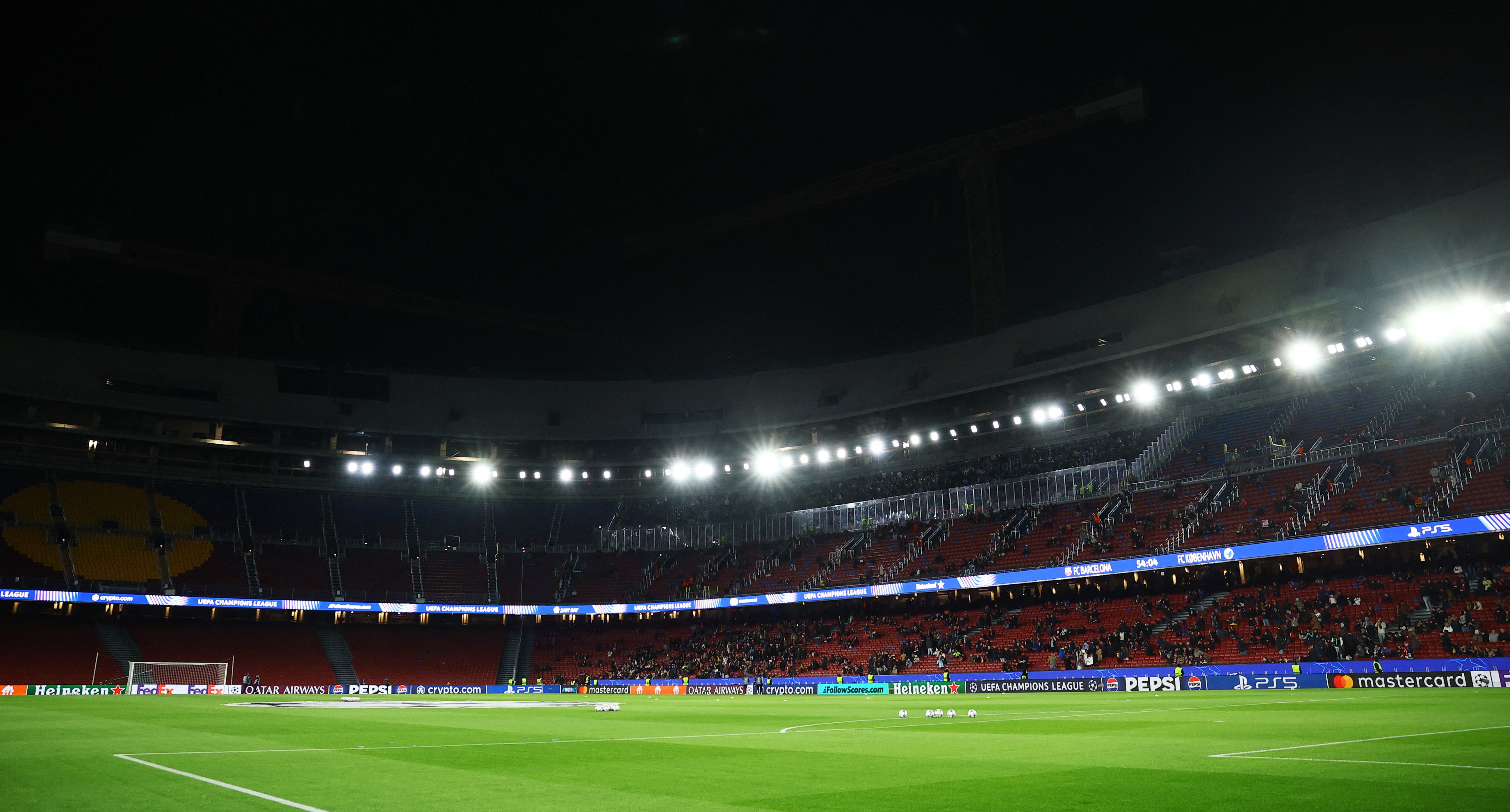 Laporta defende Camp Nou para final da Copa de 2030 e iguala rivais Casablanca e Madri