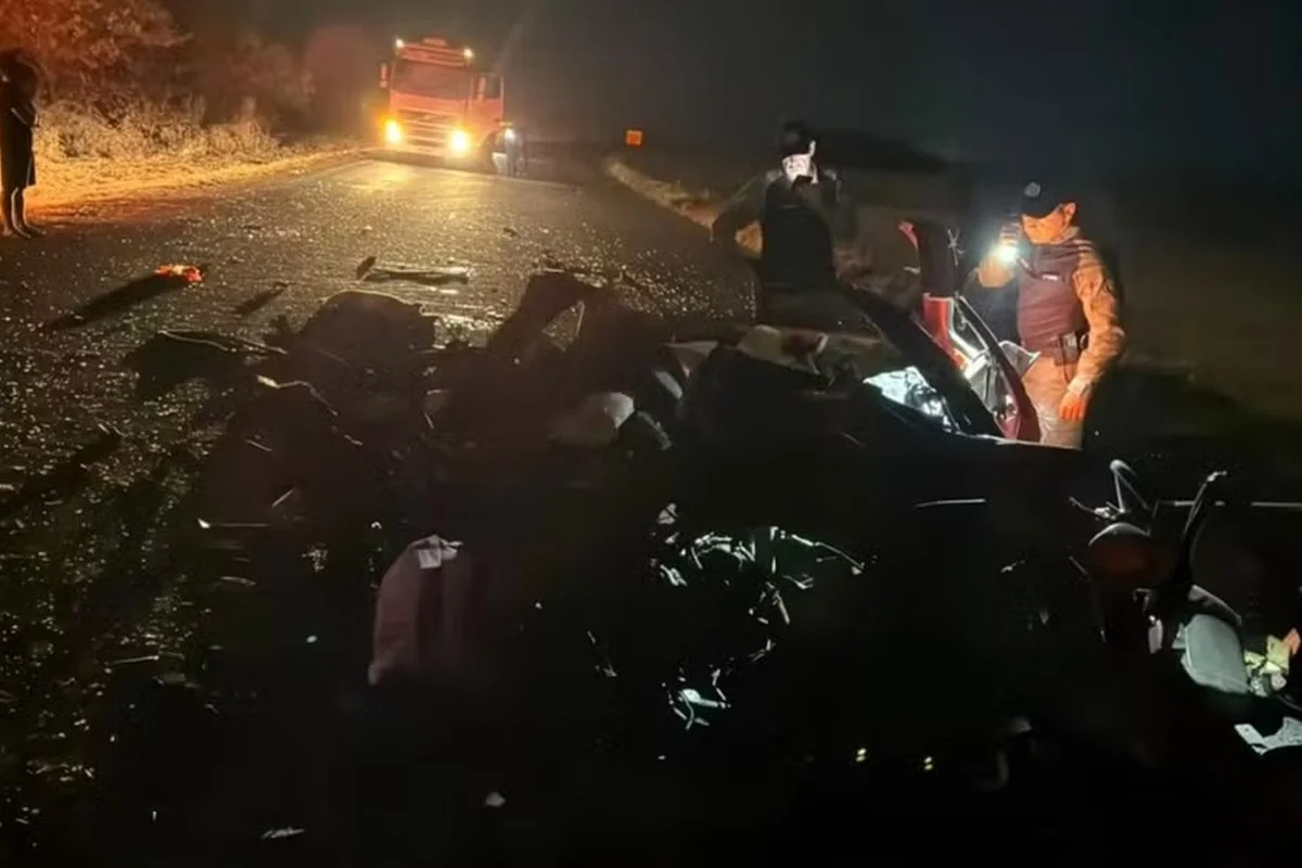 Madrasta e 3 Crianças Morrem em Acidente de carro no Goiás