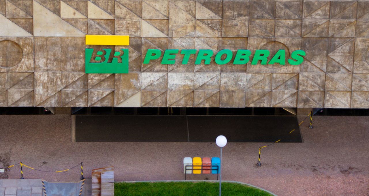 Petrobras (PETR4) anuncia dividendo bilionário; veja os próximos passos