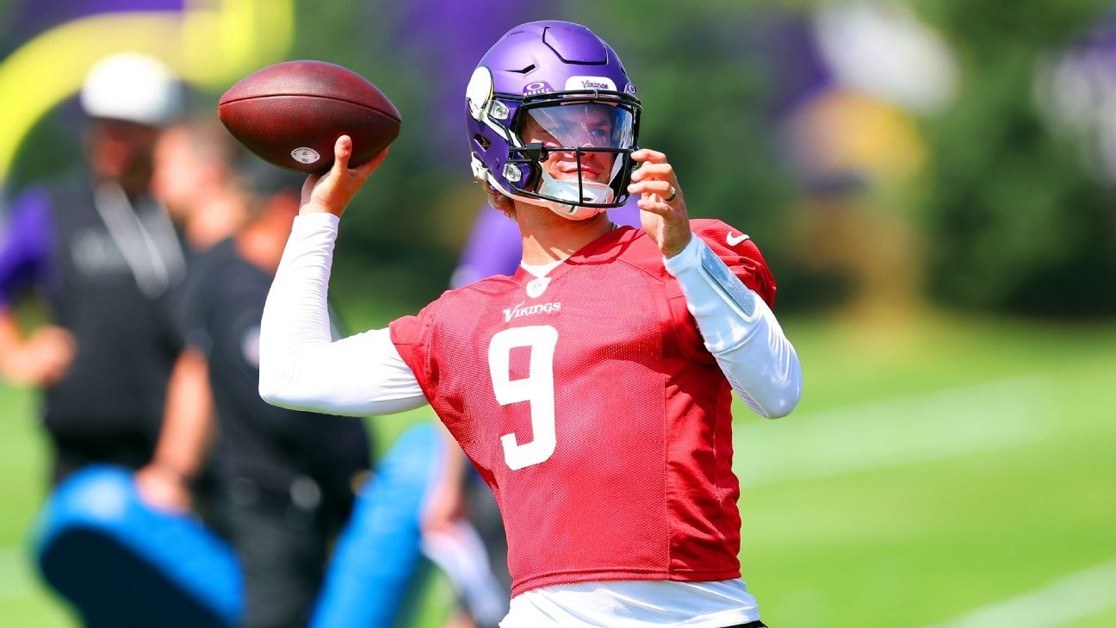 A incerteza sobre o quarterback dos Vikings está fora do controle de McCarthy