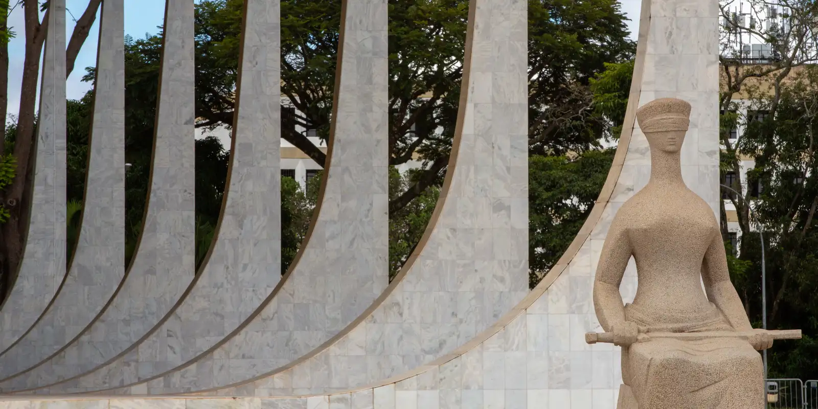 Fenaj e Abraji criticam ação que identificou fonte de jornalista em investigação da PF no Maranhão
