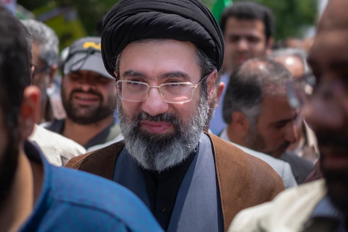 Khamenei Nomesca General Mohsen Rezaei na Segurança do Irã