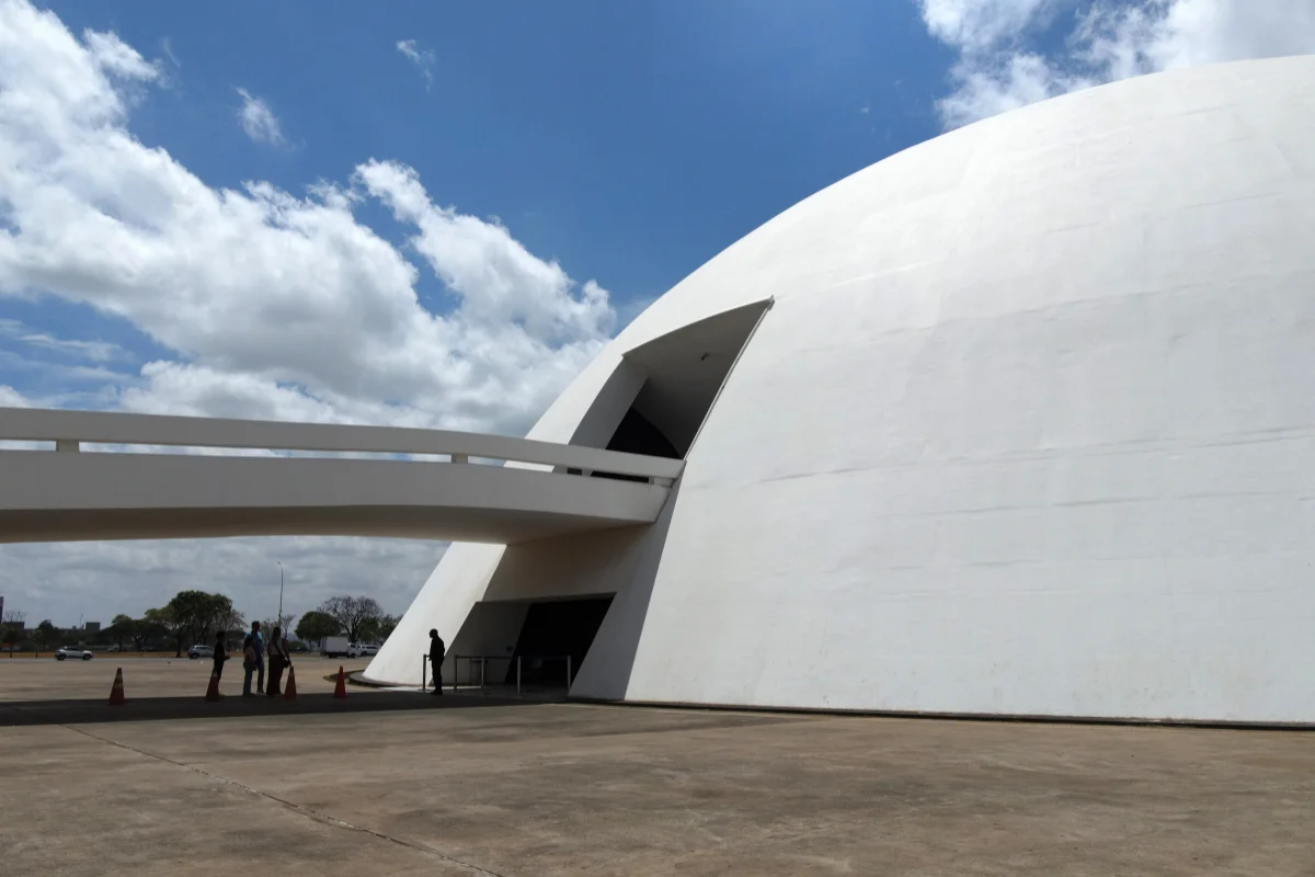 Exposição 'Utopias em construção' aberta ao público no Museu Nacional da República