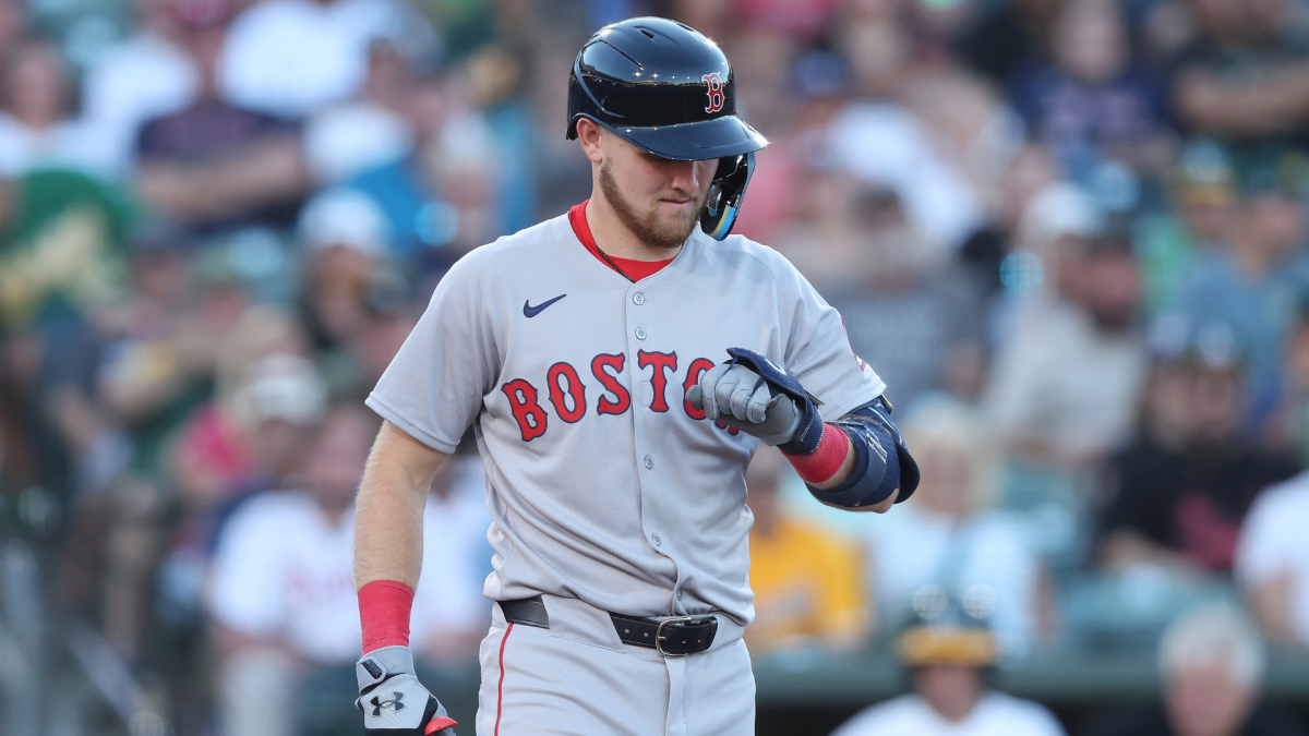 Red Sox Infield Struggles as Curtis Mead Sidelined with Fractured Wrist