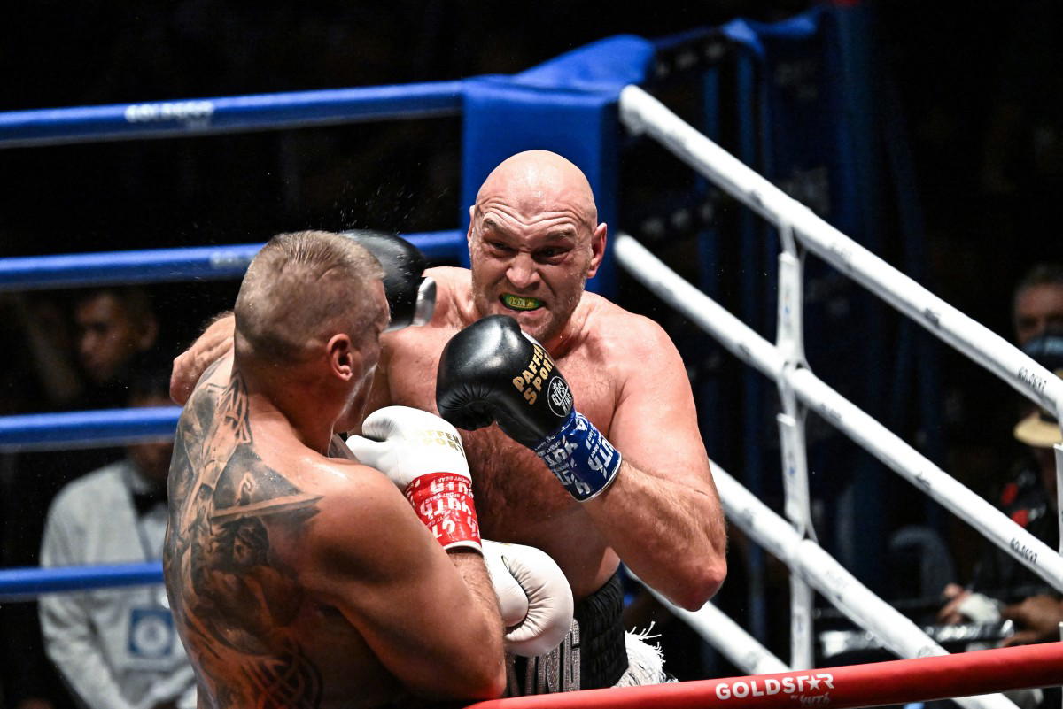 Fury Dominates Wach, Sets Stage for Joshua Match