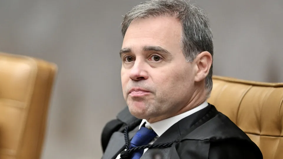 STF autoriza investigação em Lulinha por tráfico de influência