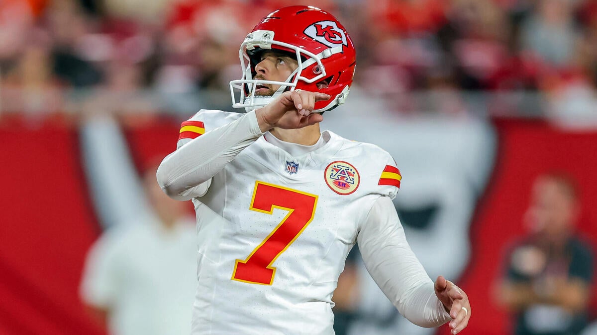 Chiefs' Harrison Butker drills historic 69-yard field goal that won't count in NFL records