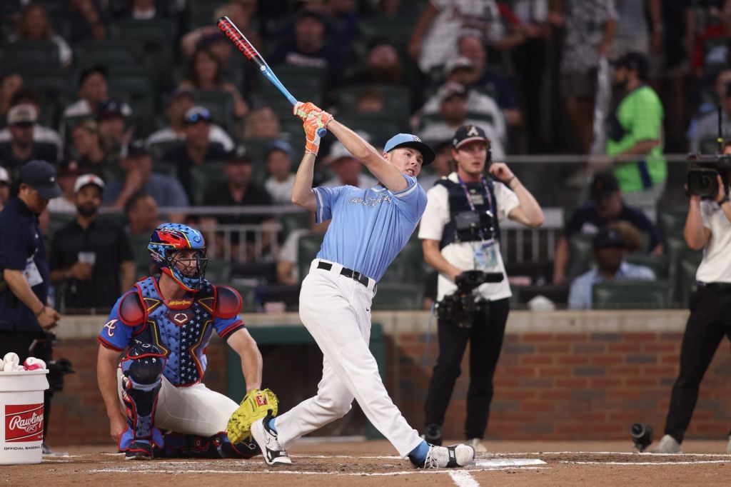 MLB Draft Picks Sign Record Deals Amid Labor Talks