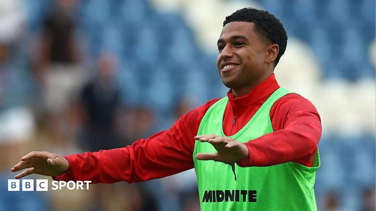 Fulham Agree £30m Deal for Young Southampton Midfielder Charles