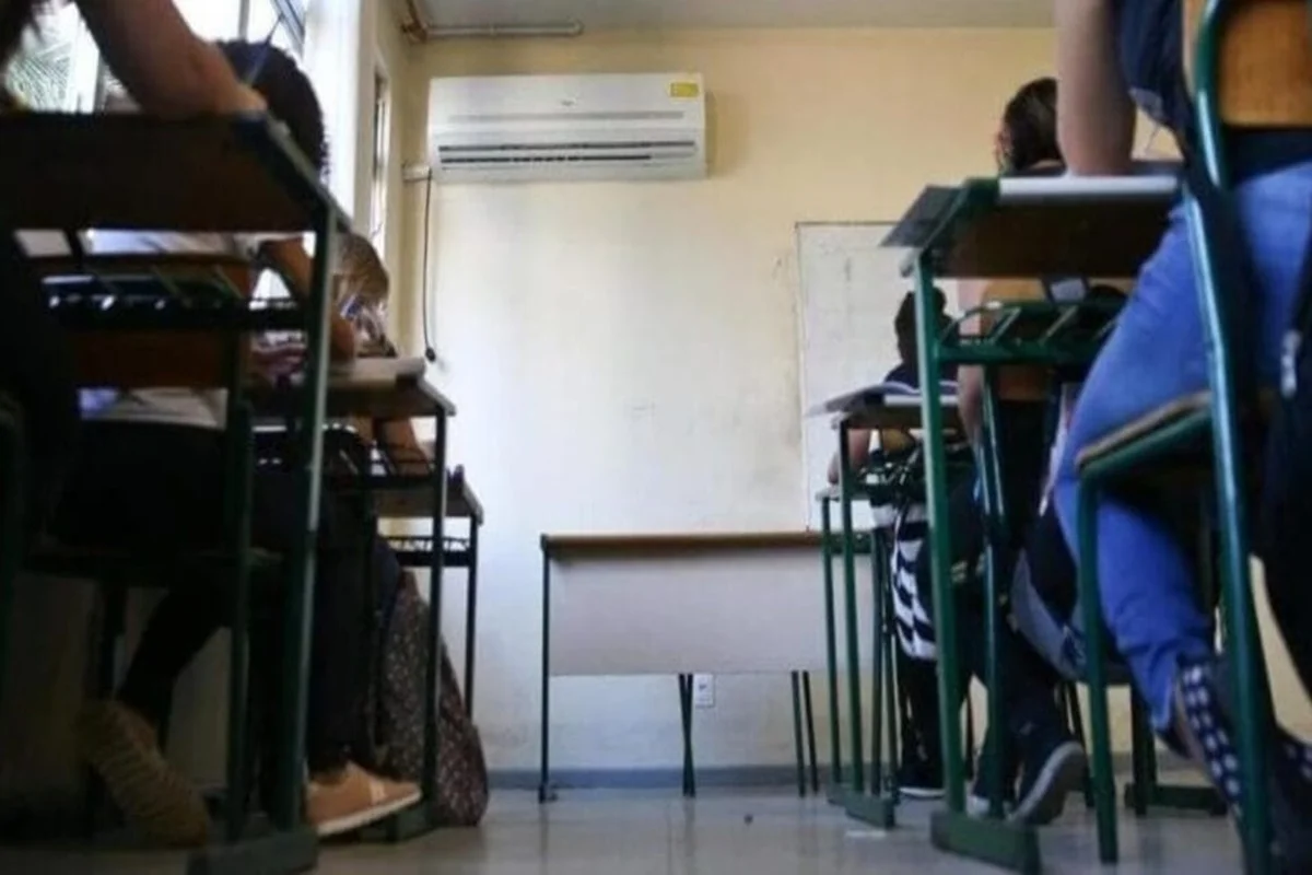 Prefeitura de SP terá 72 horas para explicar edital que terceiriza escolas