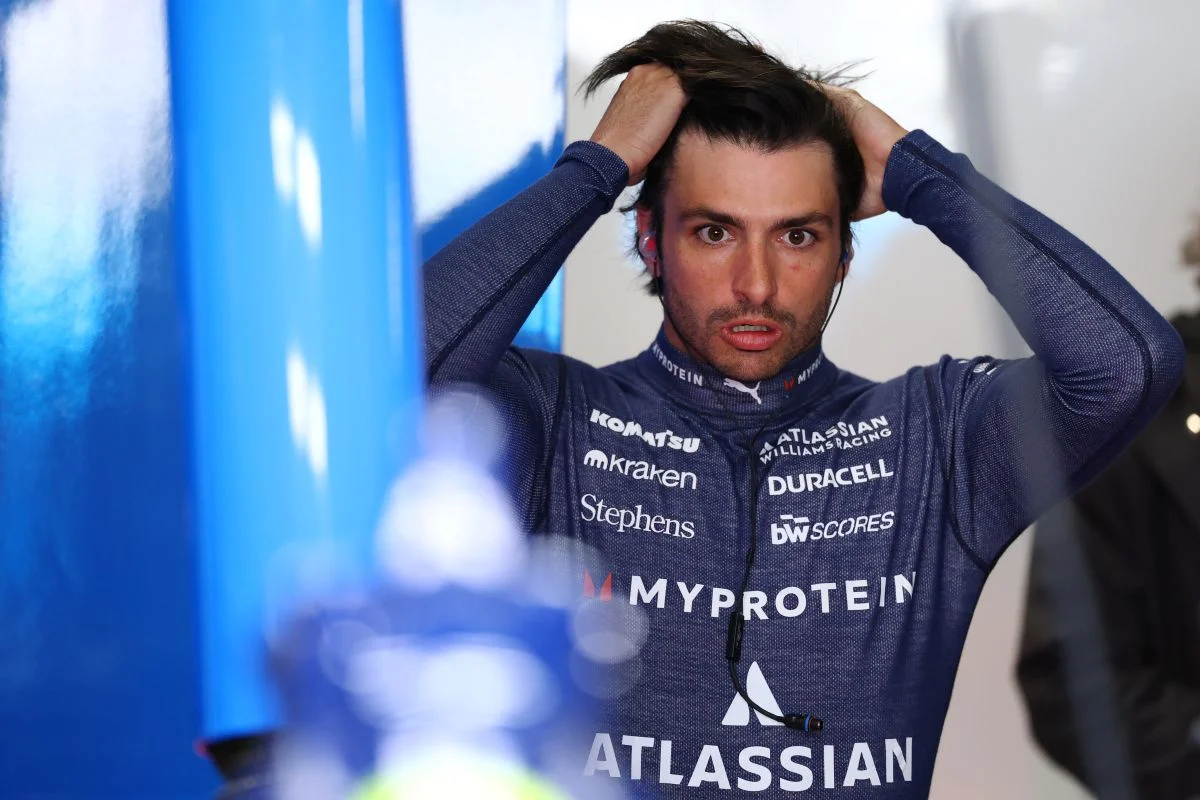 F1: Williams garante Carlos Sainz na equipe até 2027 com contrato plurianual
