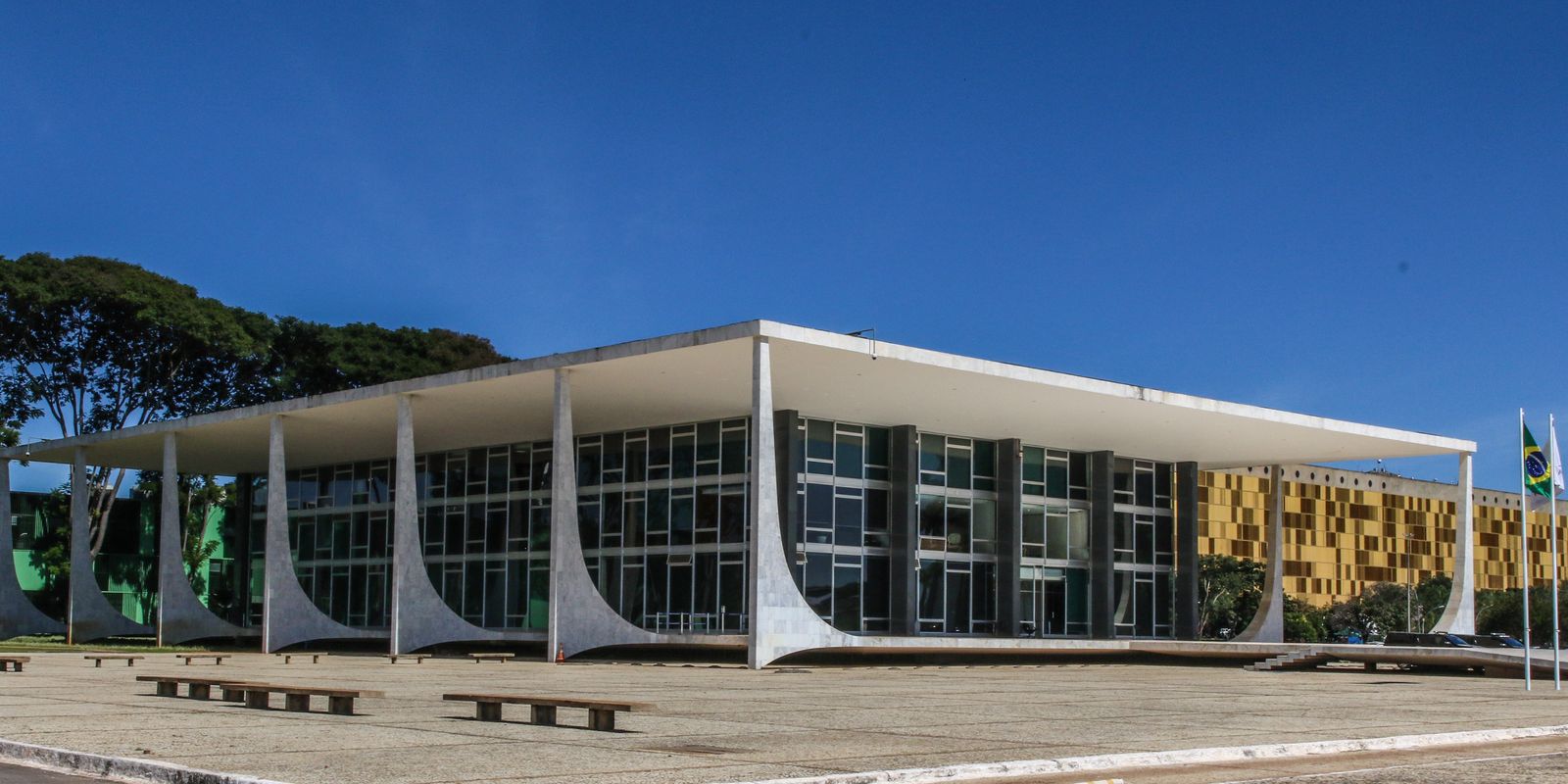 Dino Determina PF Verificar R$ 55,4 Milhões Suspeitos em Emendas Pix