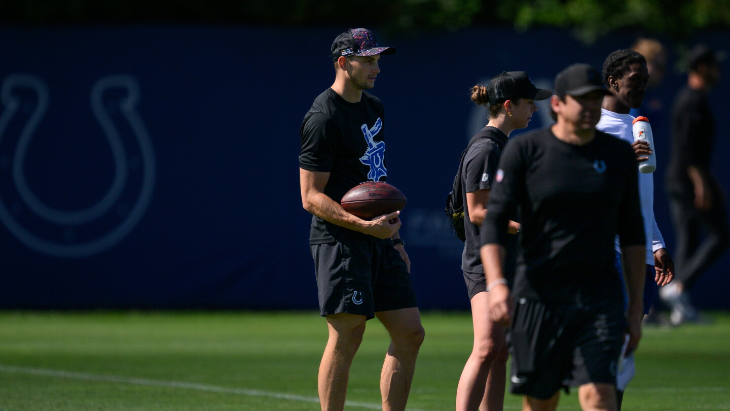 Alec Pierce Gets Second PRP Shot to Speed Healing in Ankle Injury